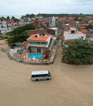 Praia do Peba: MPF cobra ajustes em controle de veículos na faixa de areia