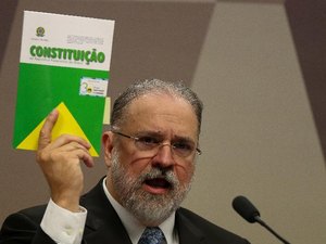 Aras pretende manter diálogo ‘permanente, contínuo e duradouro’ com MPF