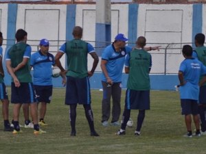 Confiança inicia preparação para enfrentar o ASA e apresenta reforços
