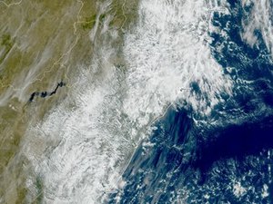 Meteorologia alerta para risco alto de deslizamento e inundações no Litoral e Zona da Mata