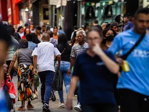 Brasil tem 212,5 milhões de habitantes, diz IBGE