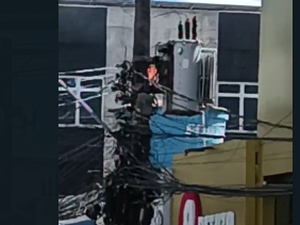[Vídeo] Incêndio em transformador de energia gera prejuízos para empresários