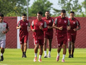 No CT Ninho do Galo, CRB inicia preparação para enfrentar o ASA pelo Nordestão