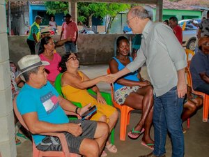Prefeitura de Penedo leva programa Assistência com Você até o povoado Ponta Mofina