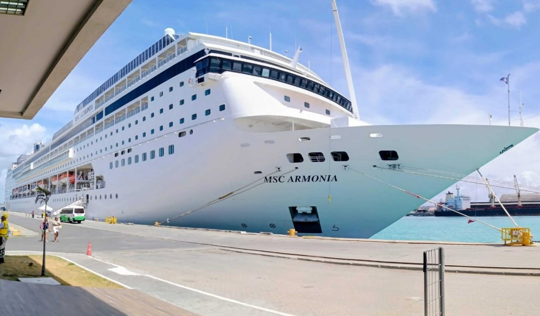 Programa Saúde no Porto atende turistas que desembarcaram de cruzeiro em Maceió