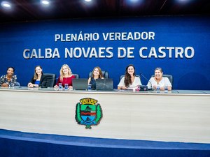 Vereadoras comandam sessão da Câmara Municipal em homenagem ao Dia Internacional da Mulher