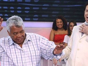 Roque, fiel escudeiro de Silvio, revela que está 'triste' longe da TV