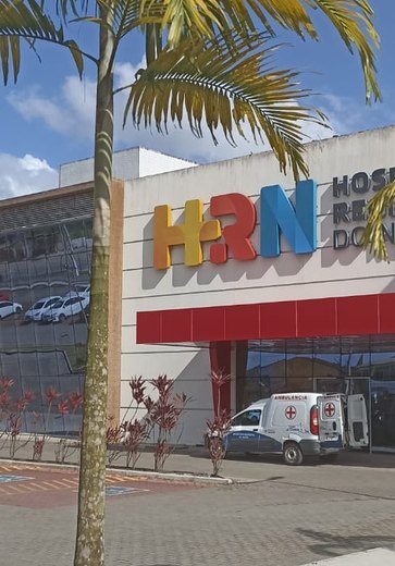 Jovem é baleado sentado na porta de residência em Matriz de Camaragibe