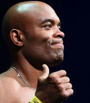 Anderson Silva anuncia mudança na carreira, viraliza e surpreende fãs
