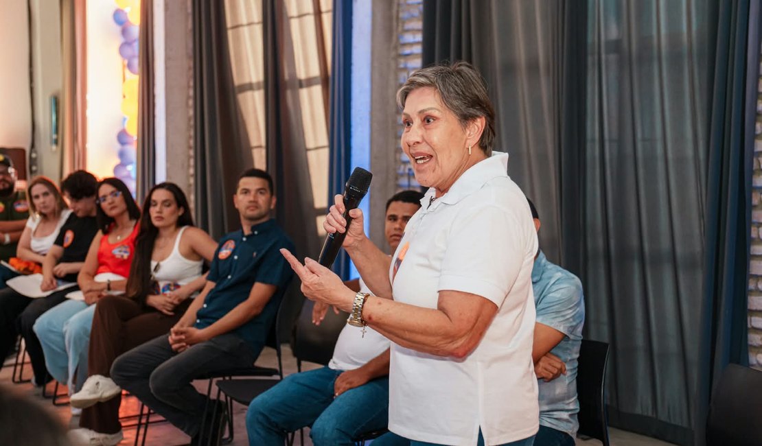 Jovens de Arapiraca se reúnem para discutir propostas no plano de governo de JHC e Célia Rocha