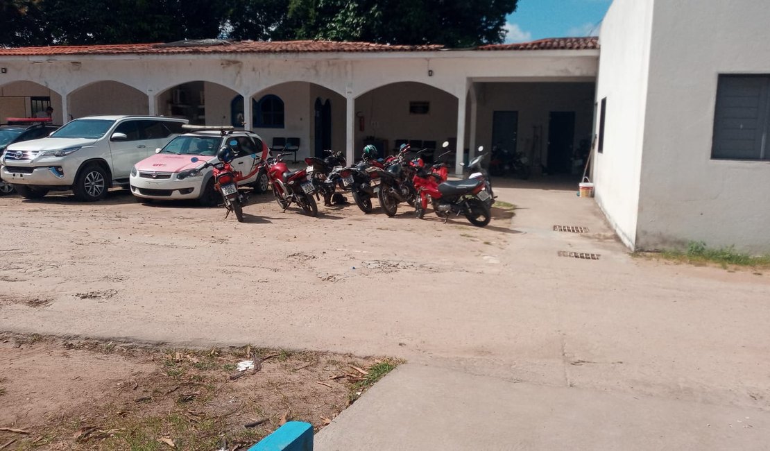 Policiais da Rocam flagram assalto e recuperam duas motos, na Zona Rural de Arapiraca