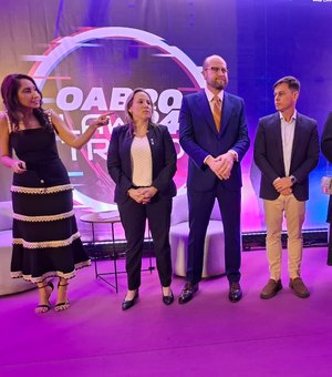 Nelson Wilians fala sobre trajetória de vida e a evolução da tecnologia no direito em evento da OAB-AL