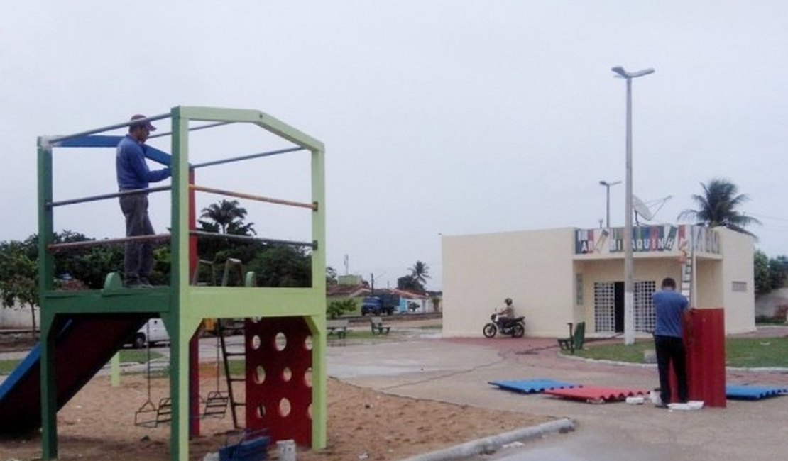 Prefeitura revitaliza praça na Primavera