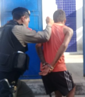 Homem é preso com 'cinquentinha' roubada em oficina mecânica 