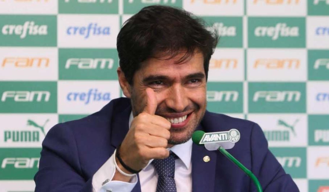 Abel provoca após goleada do Palmeiras: 'Quando colocam dúvidas, tenho mais certeza do meu trabalho'