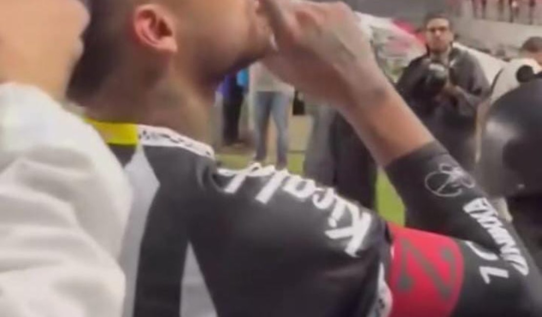 Neymar manda torcida do CRB ficar quieta após Santos ser eliminado em Maceió