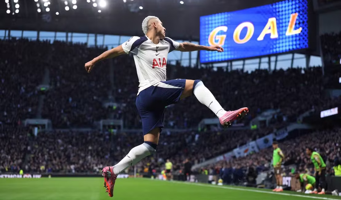 Richarlison sofre lesão grave e pode ficar afastado por sete semanas