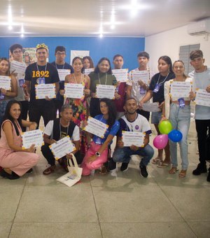 'Líderes do Amanhã' forma jovens e abre caminhos para o mercado de trabalho em Palmeira dos Índios