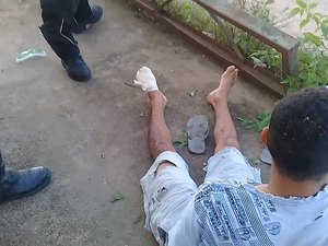 Ultrapassagem errada provoca arremesso de piloto na pista, em Arapiraca