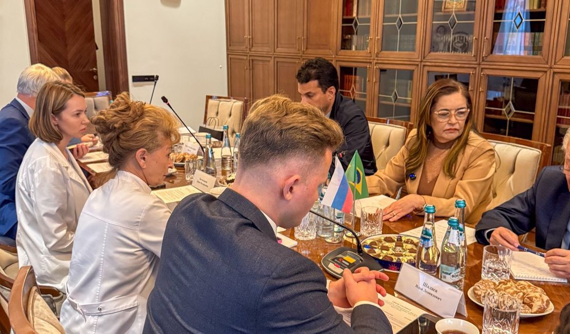 Senadora Eudócia participa de reunião sobre vacinas de RNA na Rússia