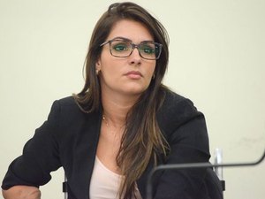 Derrotada nas urnas, Thaíse Guedes exonera todos de seu gabinete