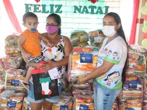 Canoa Solidária: Cestas básicas são entregues a 500 famílias carentes de Lagoa da Canoa