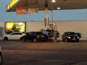 Movimento nos postos de combustíveis melhora após reabertura em AL
