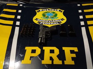 PRF prende homem por porte ilegal de arma de fogo no município de Cajueiro