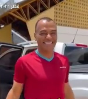 [Vídeo] Cafu viaja do Catar, na Ásia, até  o Sertão de Alagoas para doar chuteiras e bolas
