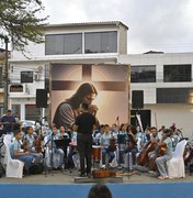 Núcleo de Orquestra Jovens faz concerto no Centro de Maragogi