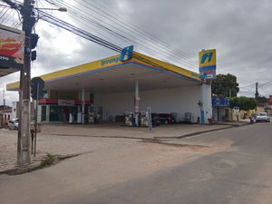 Autoposto São Gabriel é reinaugurado no bairro Caititus, em Arapiraca