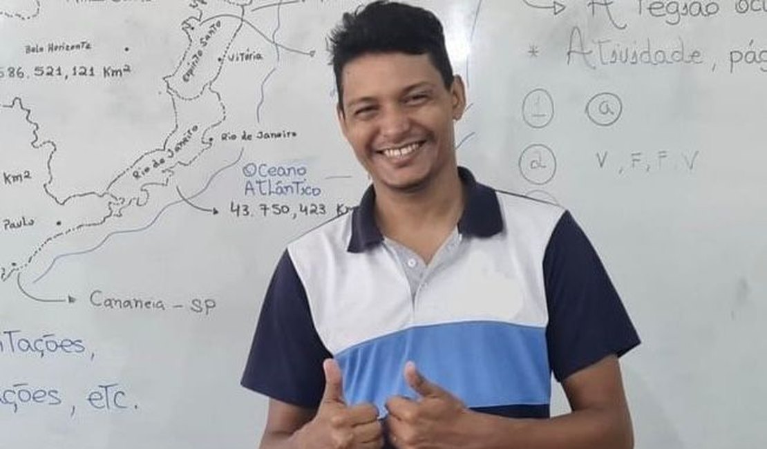 ﻿Pesquisador da Uneal recebe prêmio de excelência acadêmica da Fapeal