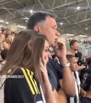Pai e irmã de jogador do Atlético vão às lágrimas ao ouvir nome do atleta ovacionado