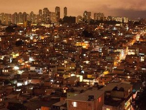 Confusão em baile funk termina com nove mortos em Paraisópolis