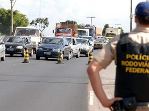 PRF deflagra operação para diminuir acidentes durante as festas do fim de ano