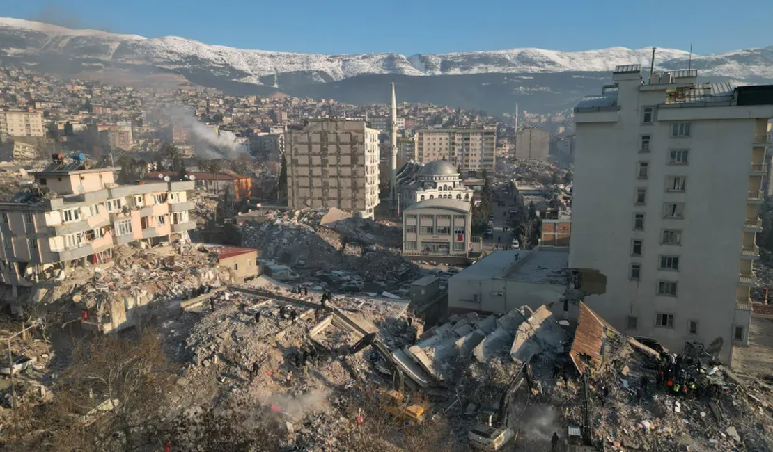 Novo terremoto é sentido entre Turquia e Síria, de magnitude 6,3
