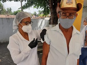 São Luís inicia vacinação para pessoas com comorbidades de 59 anos