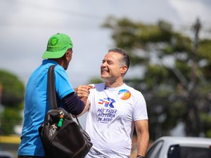 Renan Filho vai às ruas de Maceió para ouvir demandas e apresentar propostas