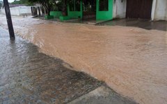 Rua Tancredo Neves, no Alto do Cruzeiro