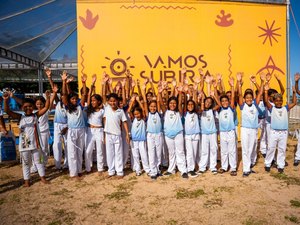 Projeto Arte Capoeira reúne 400 crianças da rede municipal em festival na Pajuçara