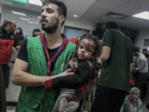 Bombardeio de Israel atinge hospital em Gaza e mata 500