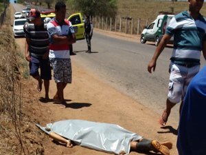 Idoso morre após derrapar moto na AL-110 em Taquarana