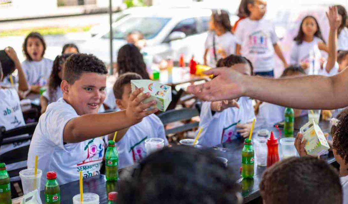 Estudantes de escolas municipais vão conhecer restaurantes de Maceió