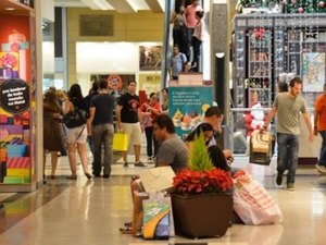 Confira o que abre e o que fecha no feriado de Natal na capital e no interior