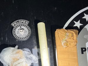 Mulher é presa após denúncia anônima de tráfico de drogas no bairro Bom Sucesso
