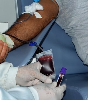 Hemoal realiza cadastro para doação de medula óssea no Ifal do Benedito Bentes