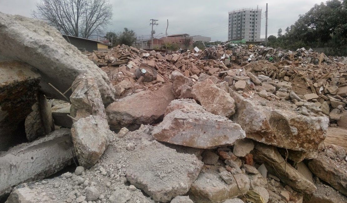 Prefeitura orienta sobre o descarte correto de resíduos da construção civil