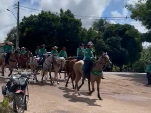 [Vídeo] Cavalgada da Padroeira Nossa Senhora do Bom Conselho segue com destino à Arapiraca