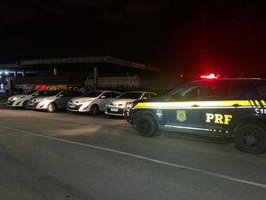 PRF recupera quatro veículos com queixa de apropriação indébita, em Arapiraca