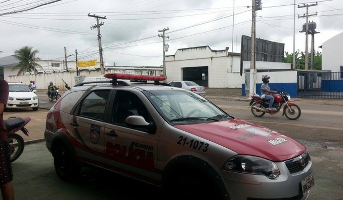 Homem é golpeado com facão em Arapiraca